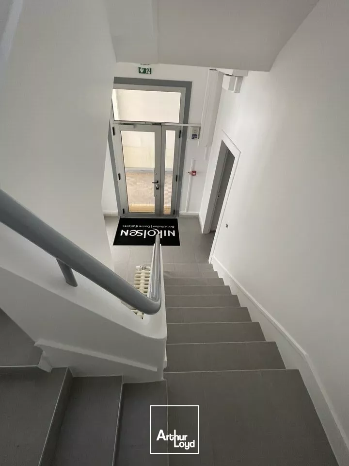 LE HAVRE / CENTRE-VILLE  À LOUER  BUREAUX 110 m²  BON ÉTAT 