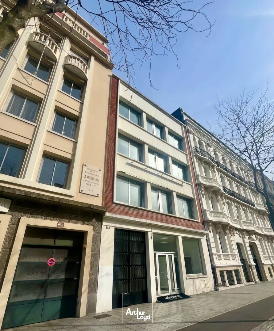 LE HAVRE / CENTRE-VILLE  À LOUER  BUREAUX 110 m²  BON ÉTAT 