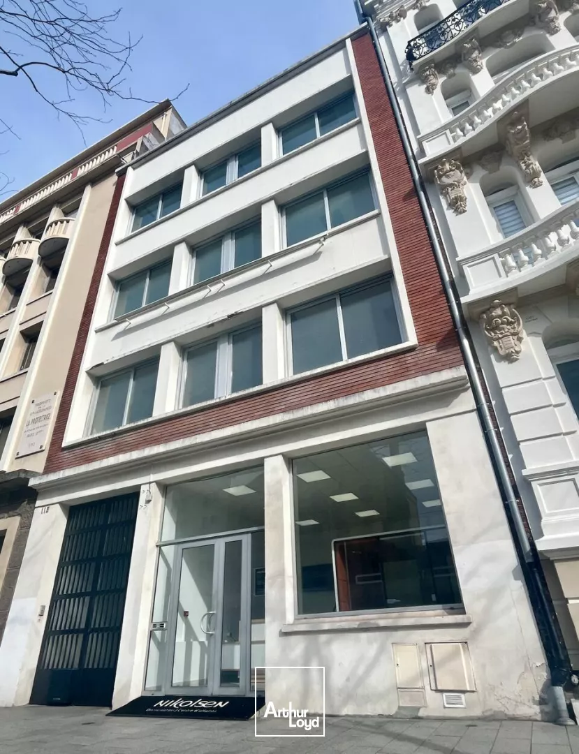 LE HAVRE / CENTRE-VILLE  À LOUER  BUREAUX 110 m²  BON ÉTAT 