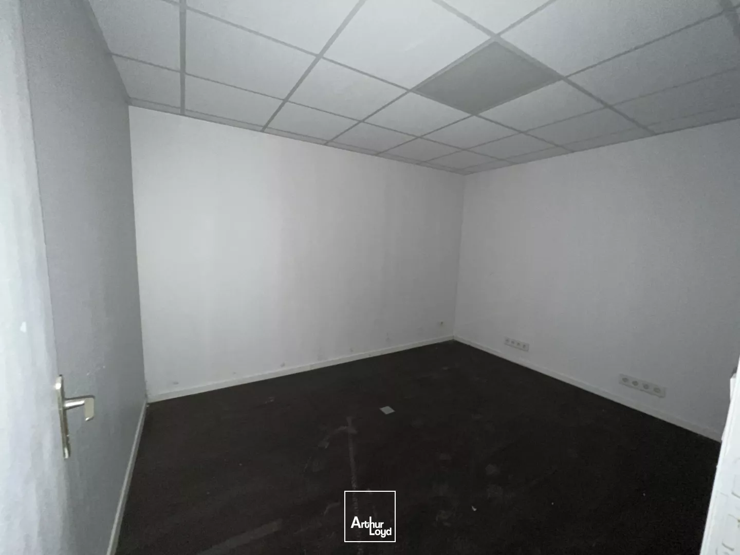 Local commercial de 89 m2 en centre-ville de Saint-Quentin