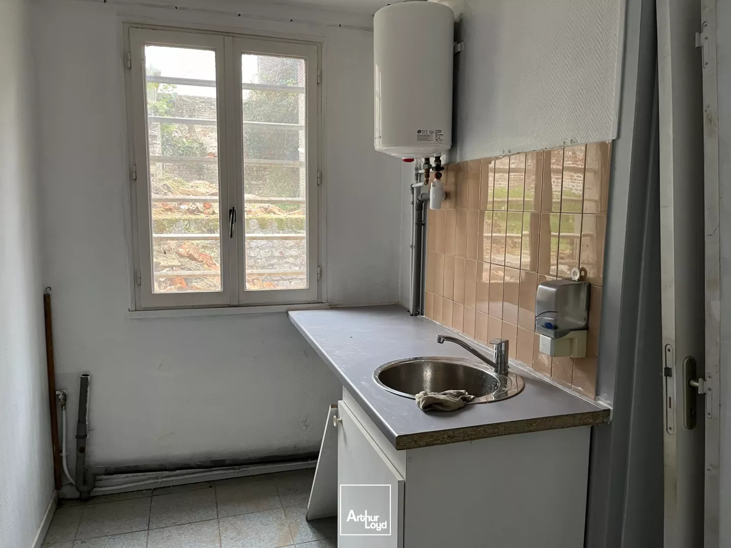 Local commercial de 89 m2 en centre-ville de Saint-Quentin