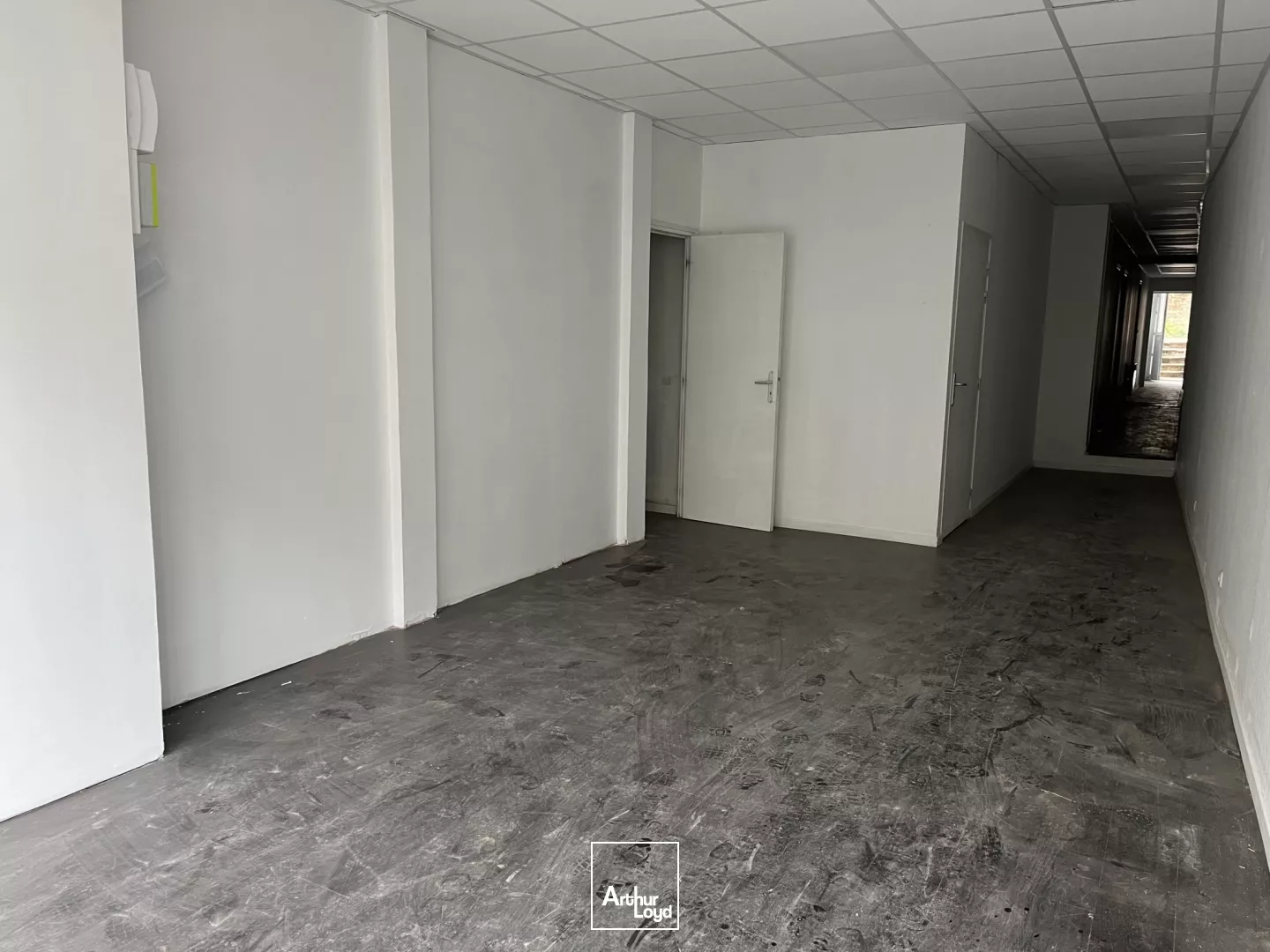 Local commercial de 89 m2 en centre-ville de Saint-Quentin
