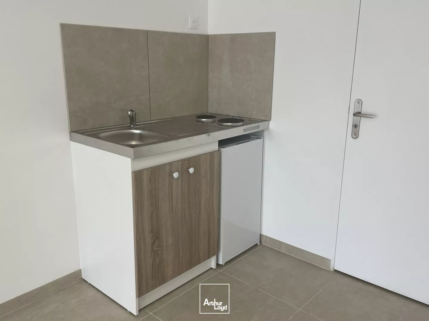 A LOUER BEAUVAIS - 100 À 300 M2 DE BUREAUX REFAITS À NEUFS