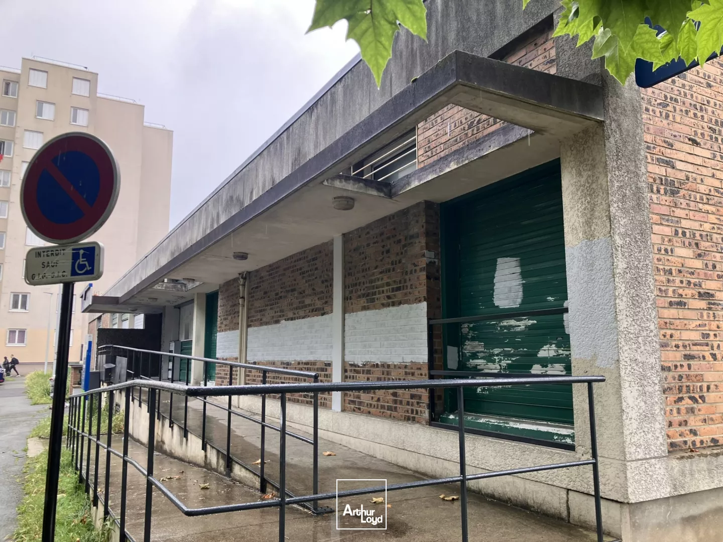 Bureaux à vendre à GARGES LES GONESSE 95140