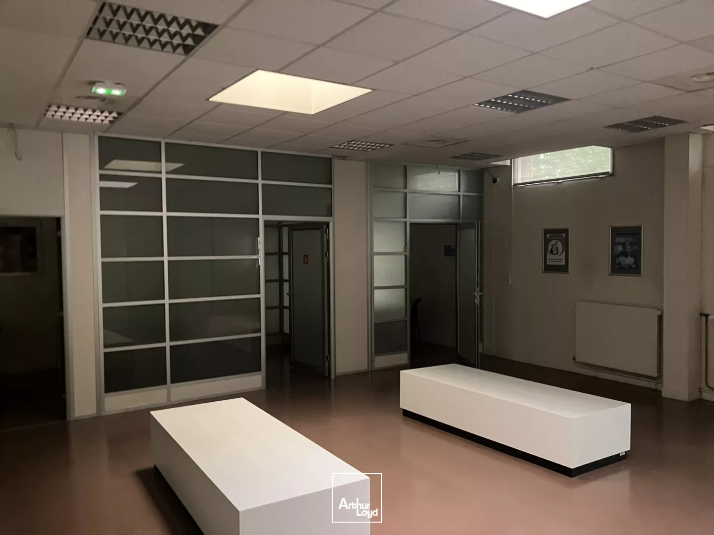 Bureaux à vendre à GARGES LES GONESSE 95140