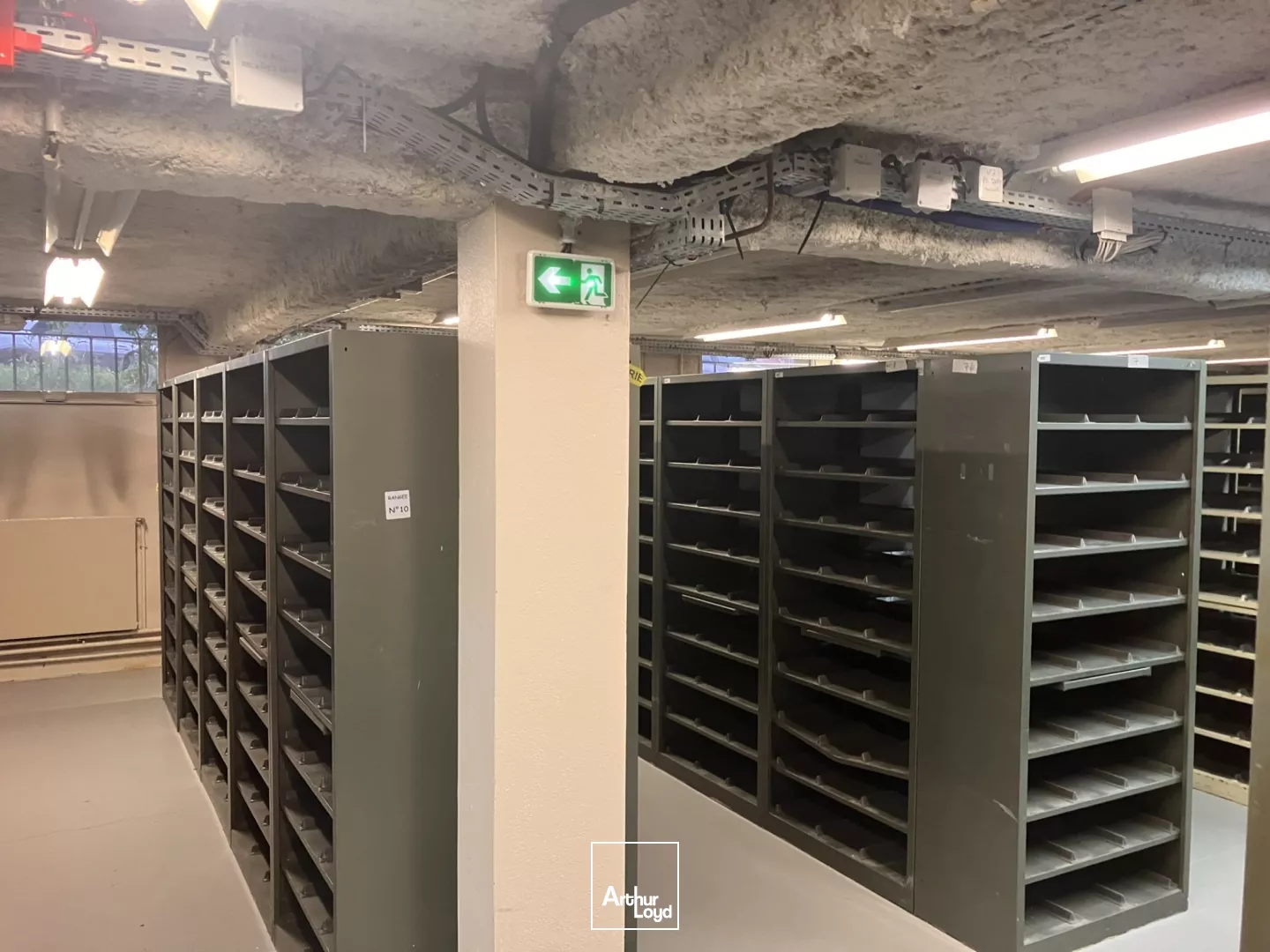 Bureaux à vendre à GARGES LES GONESSE 95140