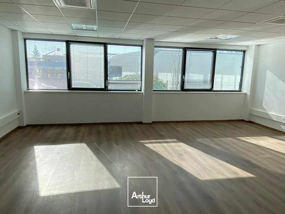 BUREAUX à LOUER de 180 m²