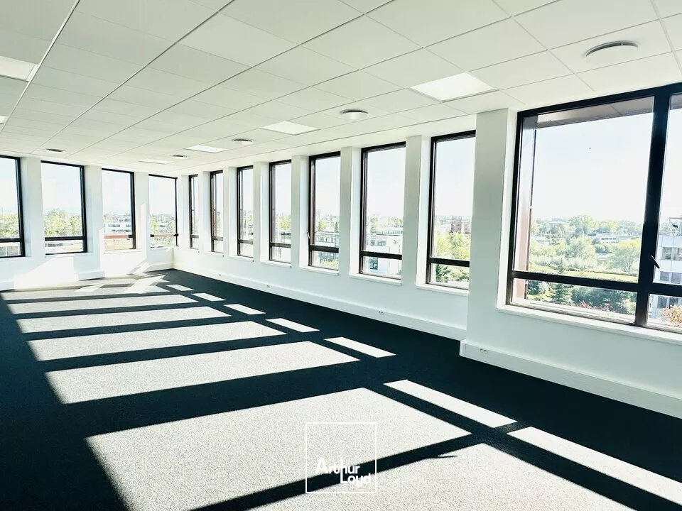 BUREAUX à LOUER de 746 m²