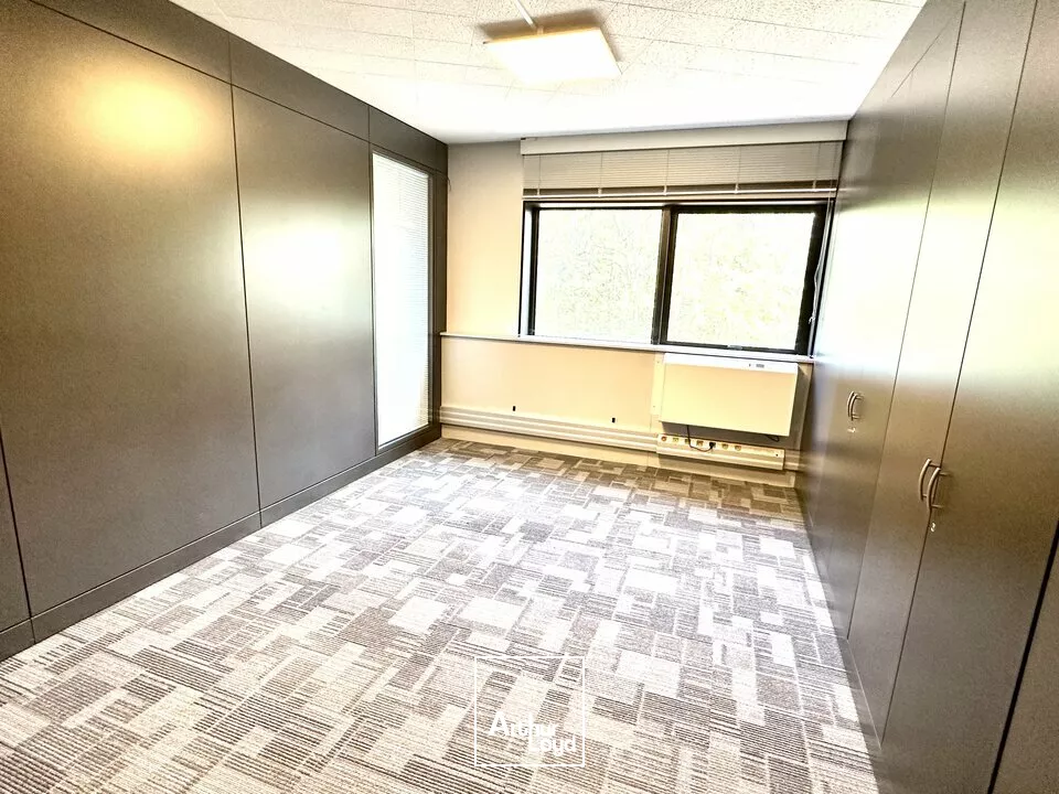 BUREAUX à VENDRE de 229.49 m²