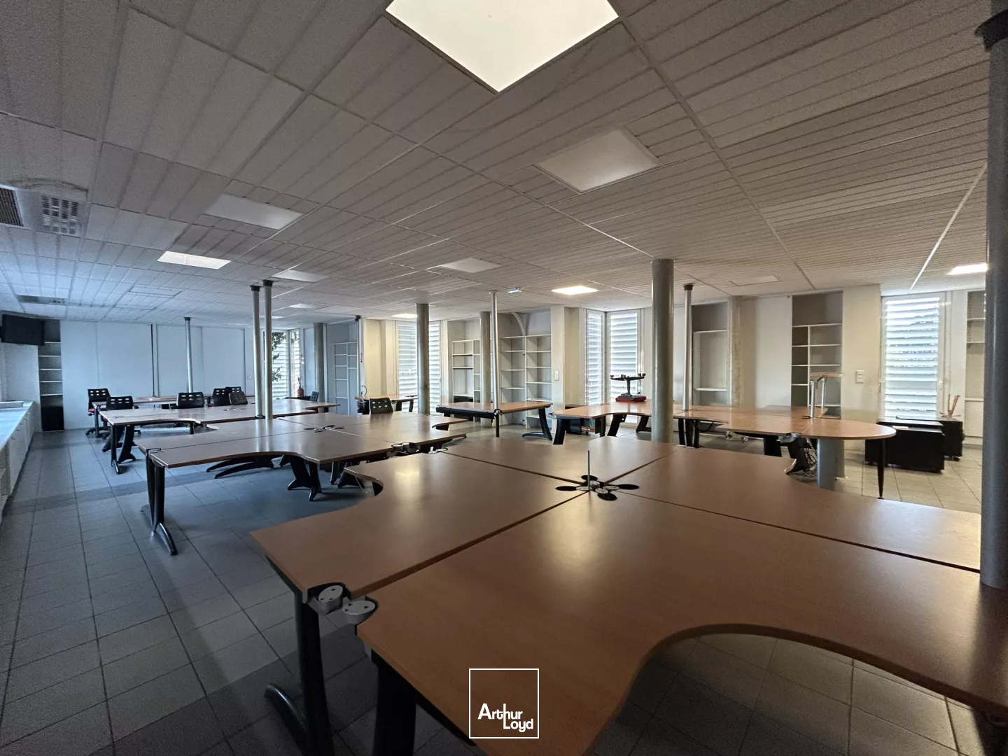 LOCAUX D'ACTIVITES A LOUER - PERPIGNAN - 2600 M2