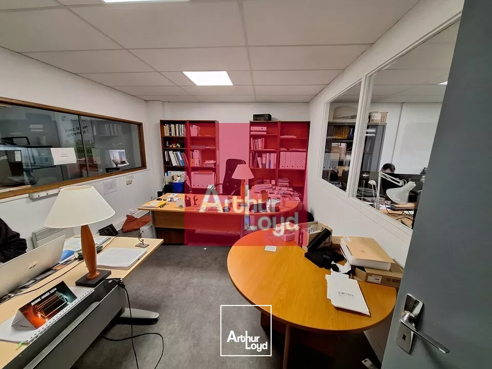 LOCAL D'ACTIVITE A LOUER 320M² CLERMONT FERRAND BREZET