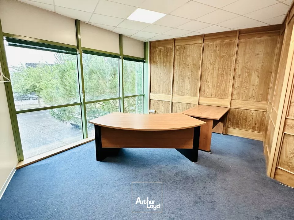 BUREAUX à LOUER de 250 m²