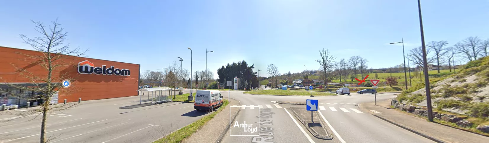 Local commercial neuf Aixe Sur Vienne 161 m2