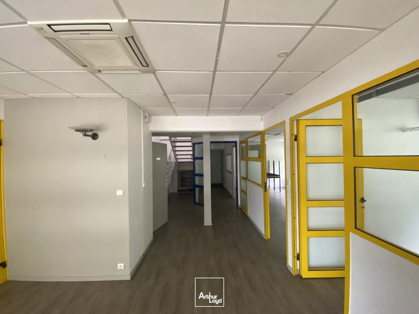 LOCATION - BUREAUX - 248 M² ENVIRON - LORIENT