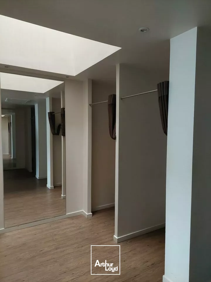 AUBIERE A LOUER LOCAL COMMERCIAL 149 M²