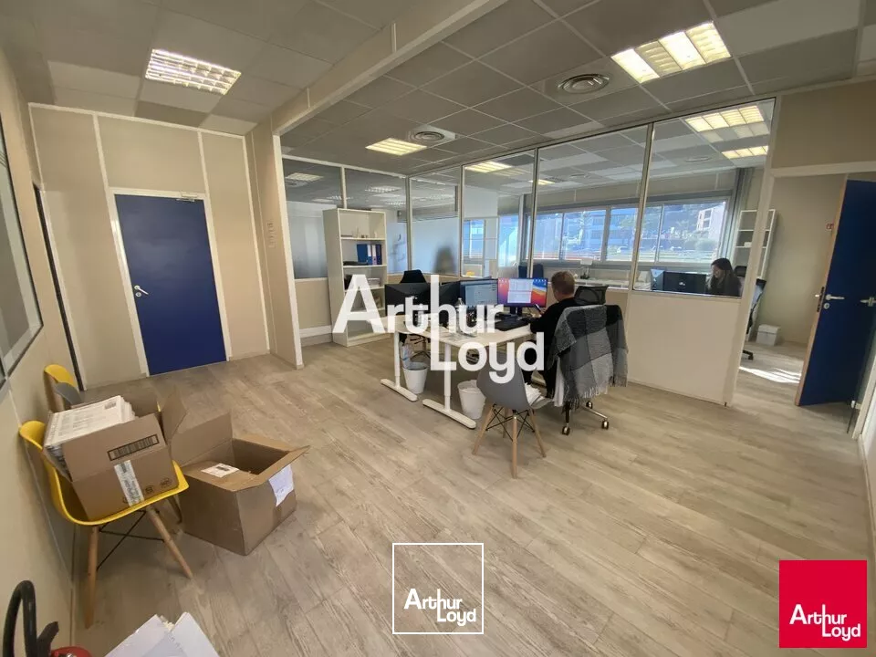 BUREAUX A LOUER 200 M² FREJUS