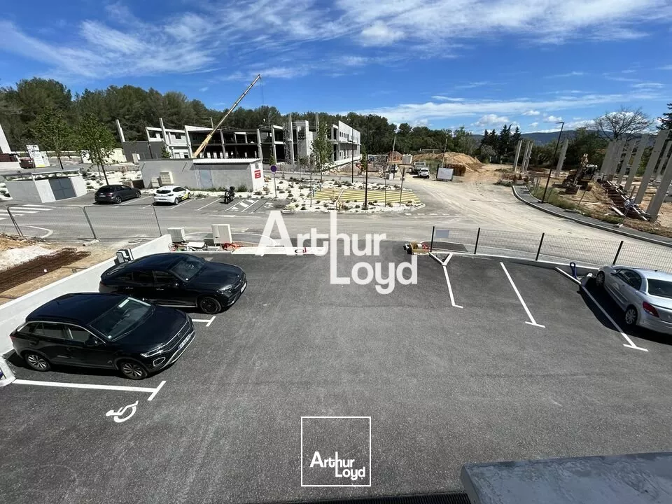 Bureaux neufs 145 m² à louer Le Muy