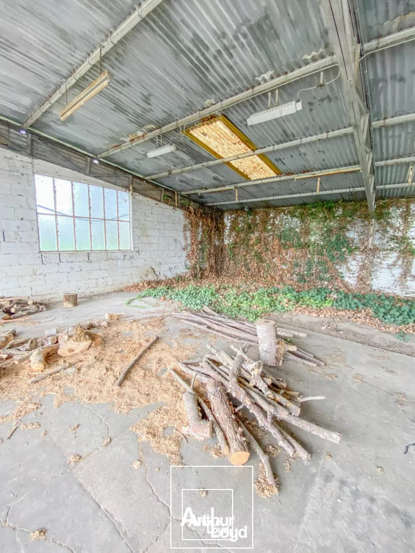 ENTREPOT - ATELIER vente à ALLASSAC 19240