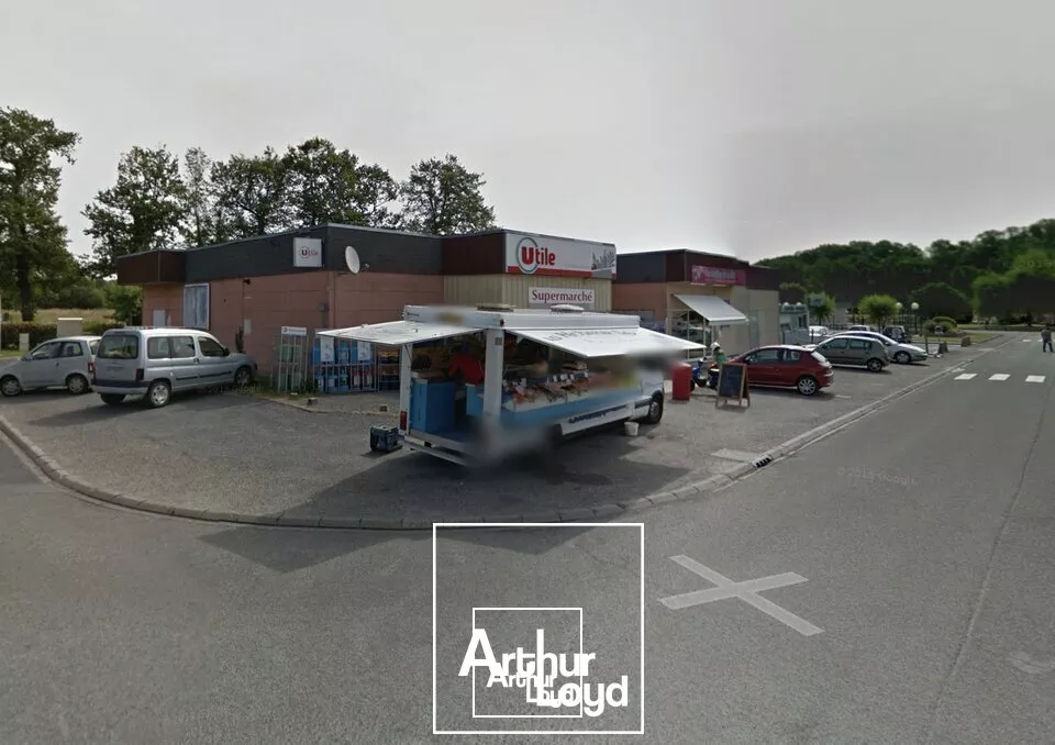 LOCAL COMMERCIAL location à SAINT PANTALEON DE LARCHE 19600