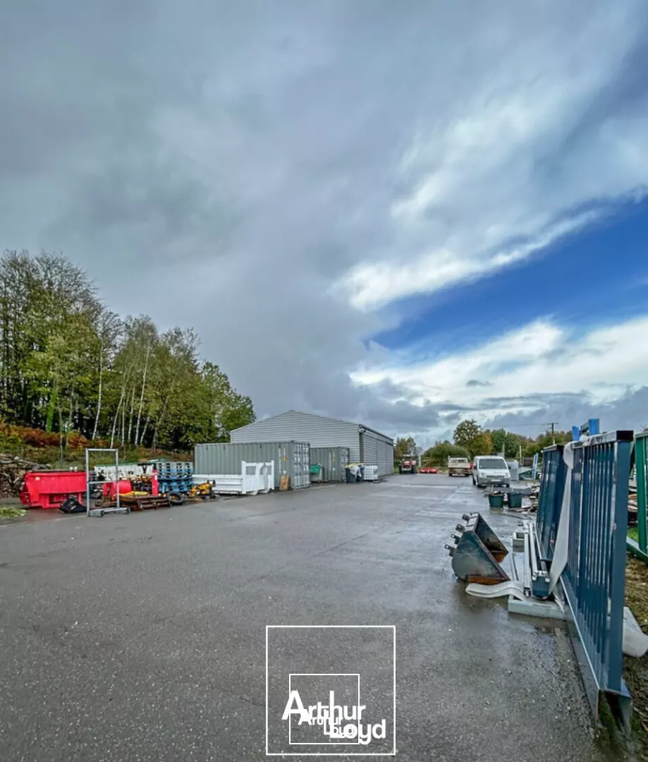 LOCAL D'ACTIVITE - ENTREPOT location à SALON LA TOUR 19510