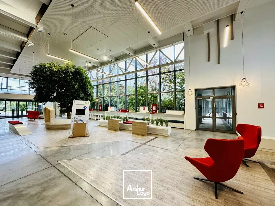 BUREAUX à LOUER de 275 m²