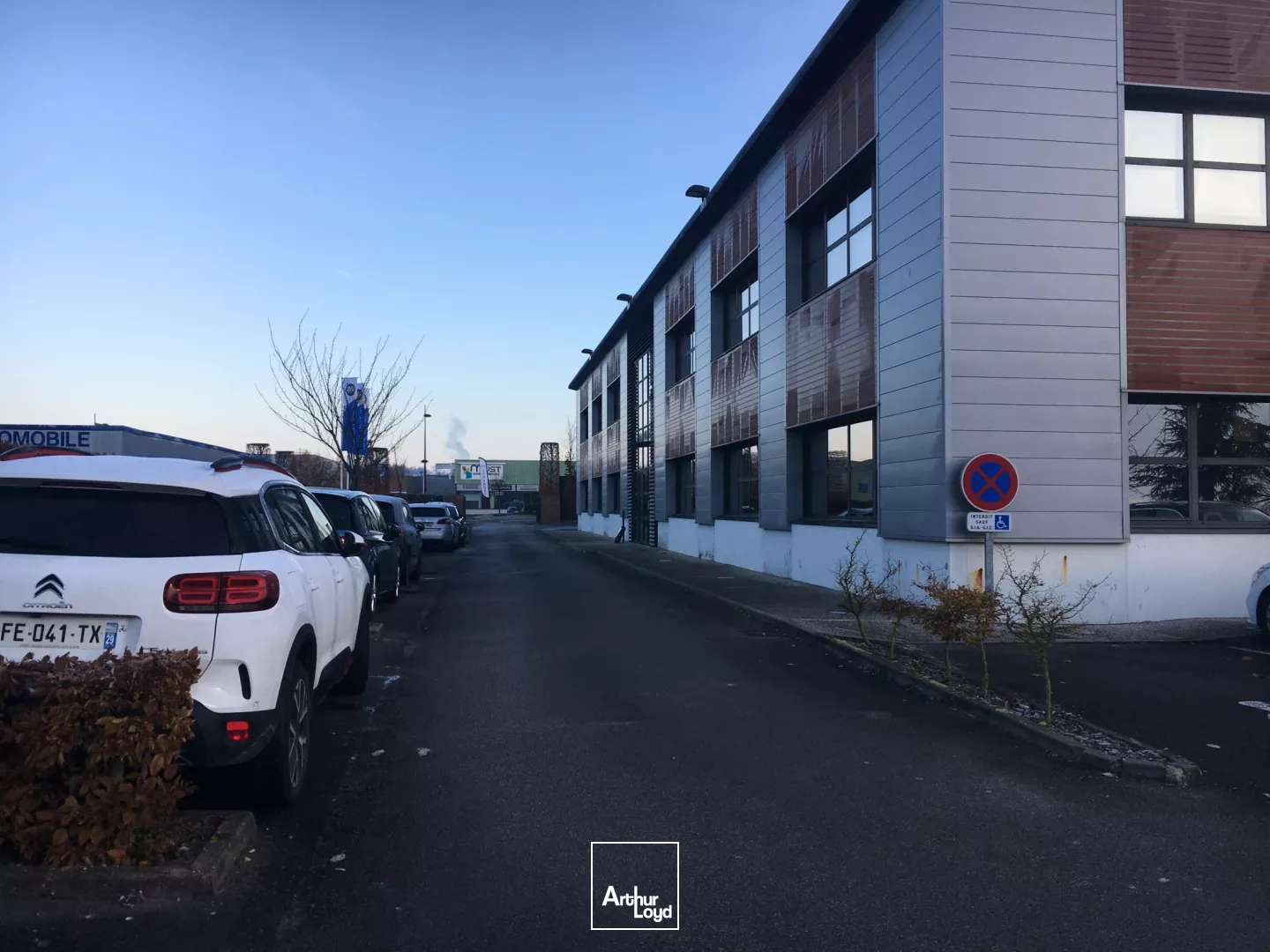 A LOUER - BUREAUX - 86 M2 - SAINT-QUENTIN