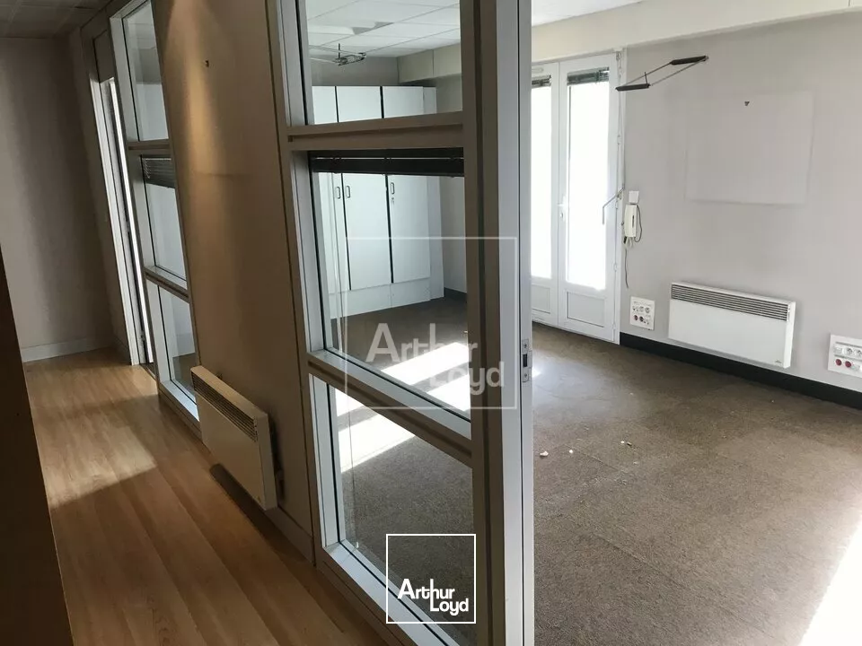 VENTE - plateau de bureaux en rez de chaussée