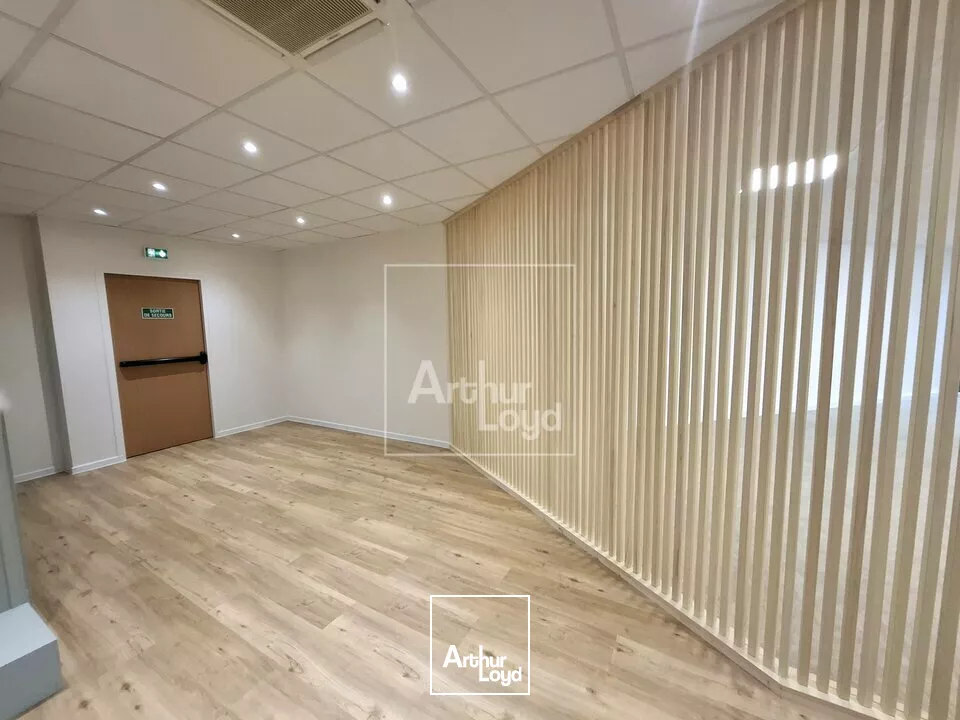 Bureaux entièrement rénovés et proches toutes commodités à louer