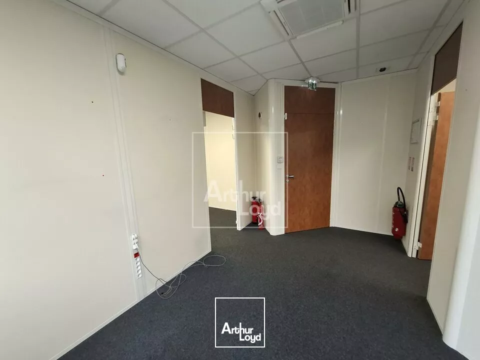 Bureaux proches toutes commodités à louer