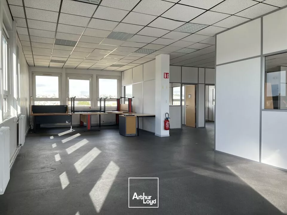 A LOUER - LE HAVRE - BUREAUX - 150 m2 - PMR 