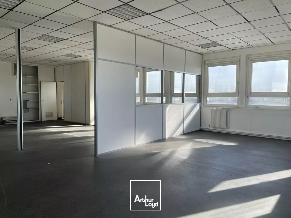 A LOUER - LE HAVRE - BUREAUX - 150 m2 - PMR 