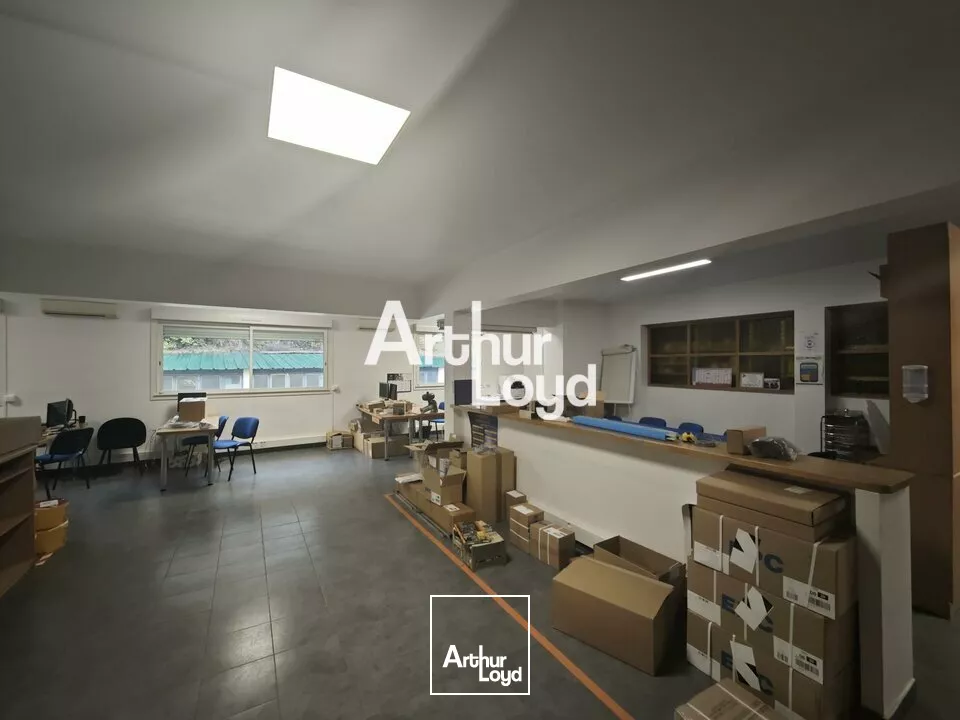 A LOUER BUREAUX OPEN SPACE AVEC ACCES PMR NICE QUARTIER DE LA MADELEINE. 206M² DE SURFACE DE BUREAUX