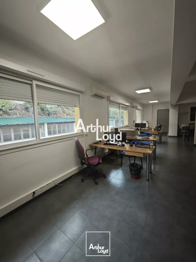 A LOUER BUREAUX OPEN SPACE AVEC ACCES PMR NICE QUARTIER DE LA MADELEINE. 206M² DE SURFACE DE BUREAUX