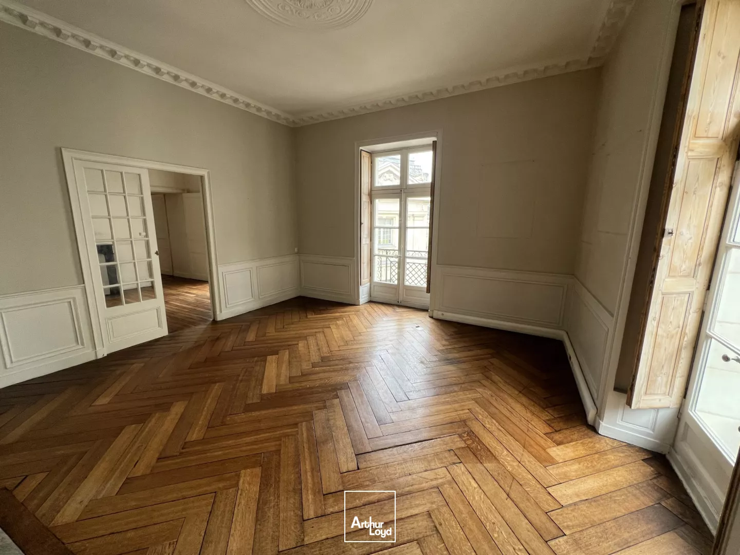 BUREAUX A LOUER CENTRE-VILLE NANTES - IMMEUBLE STANDING