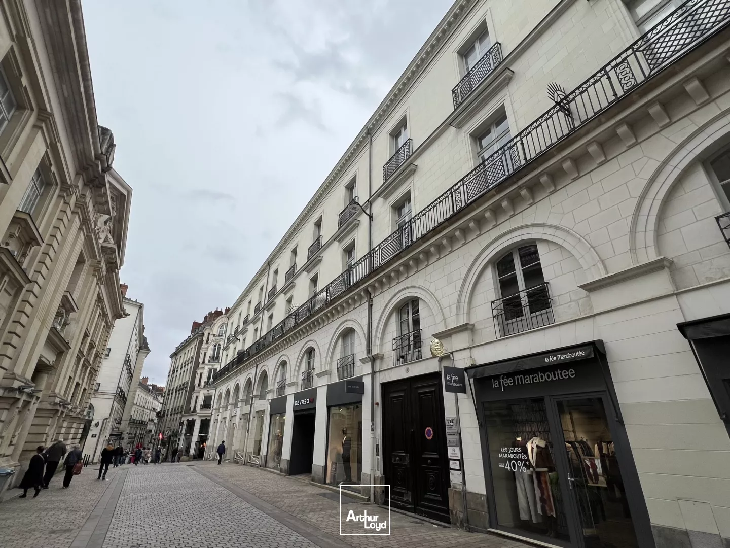 BUREAUX A LOUER CENTRE-VILLE NANTES - IMMEUBLE STANDING