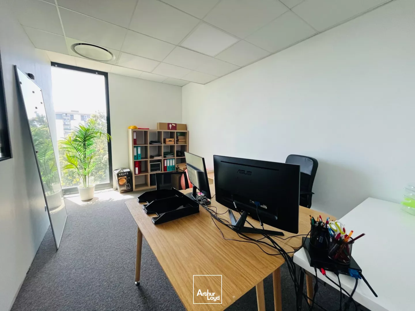 BUREAUX A LOUER A VENDRE ST NAZAIRE 140M2