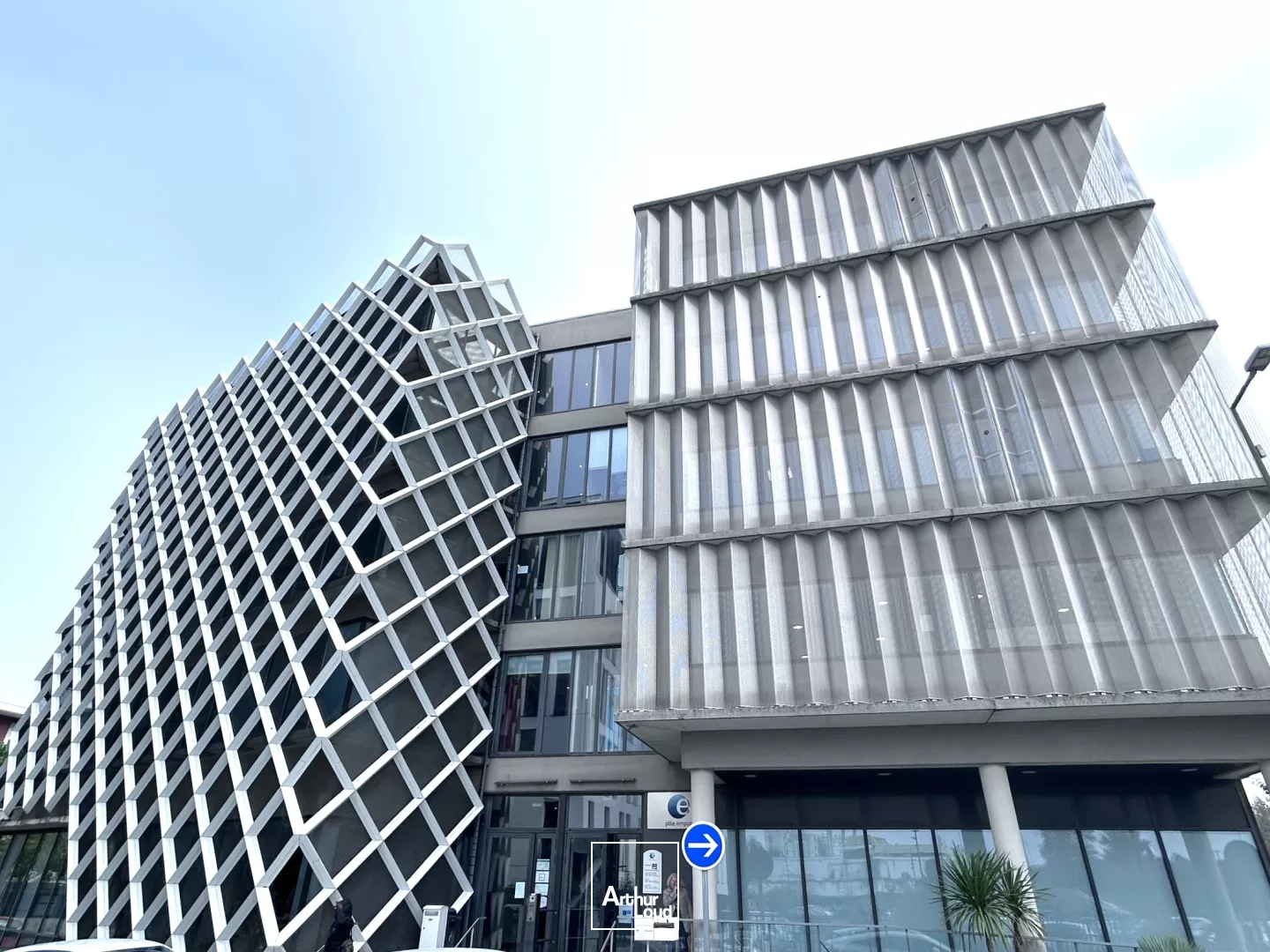 Location - Bureaux de 756 m² divisibles à partir de 252 m² - Lormont ZFU