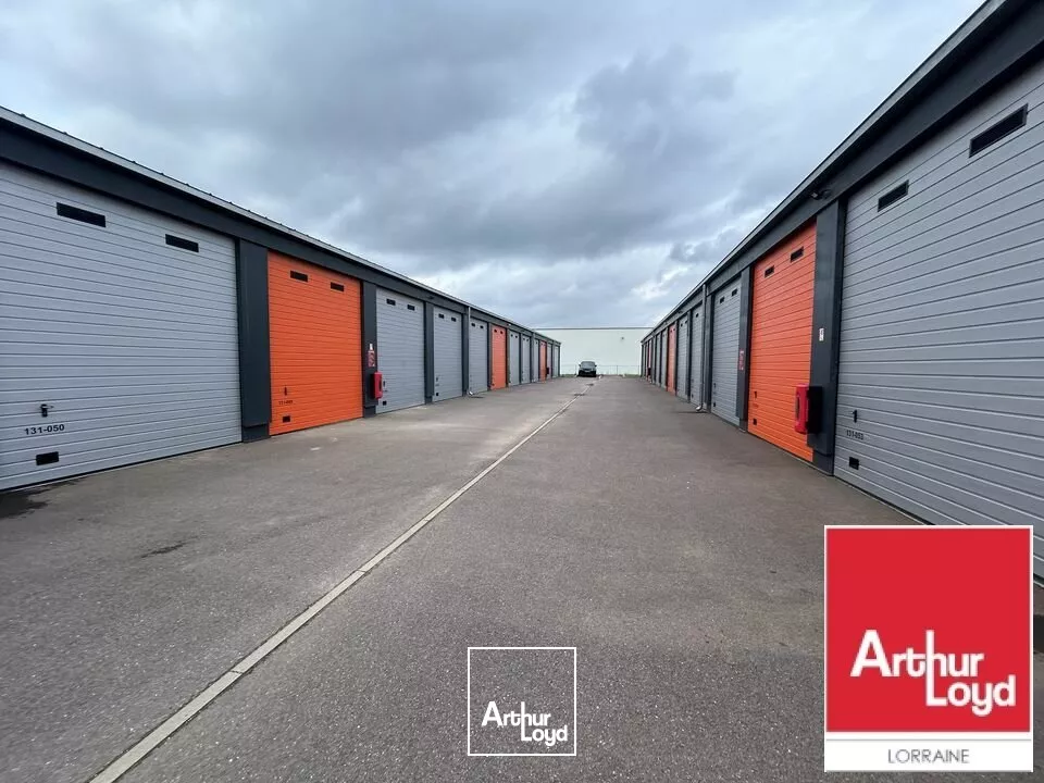 ENTREPOT - ATELIER à LOUER de 56 m²