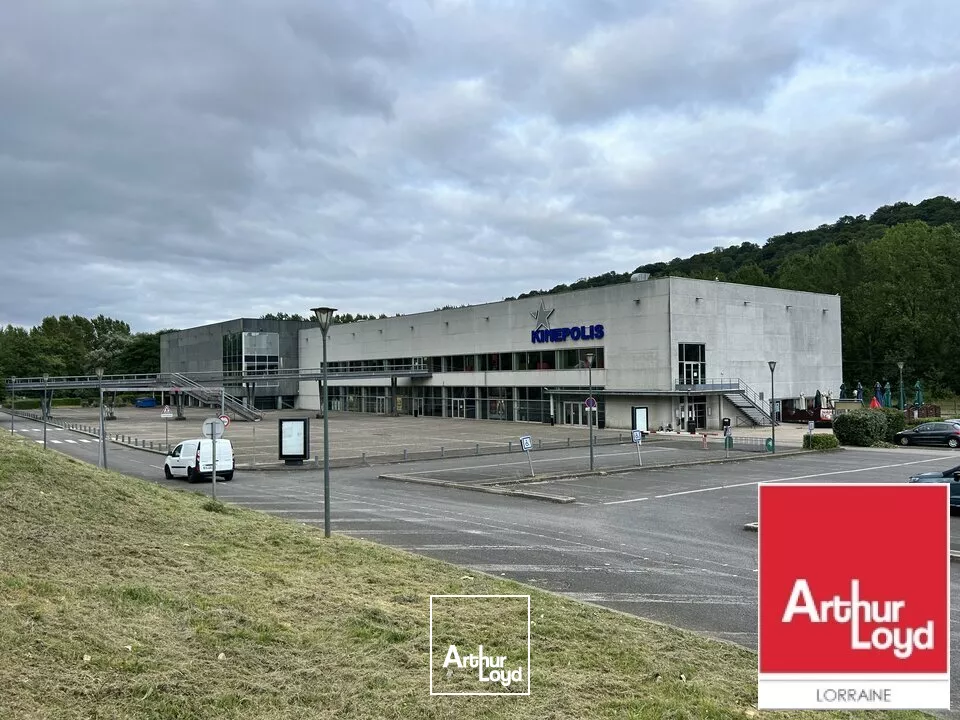 LOCAL COMMERCIAL à LOUER de 265 m²