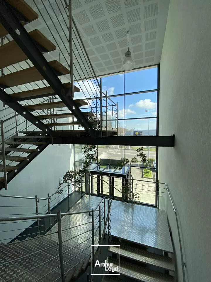 BUREAUX à LOUER de 100 m²