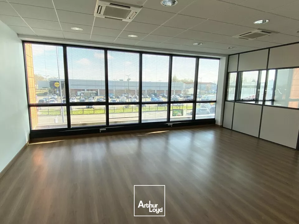BUREAUX à LOUER de 100 m²