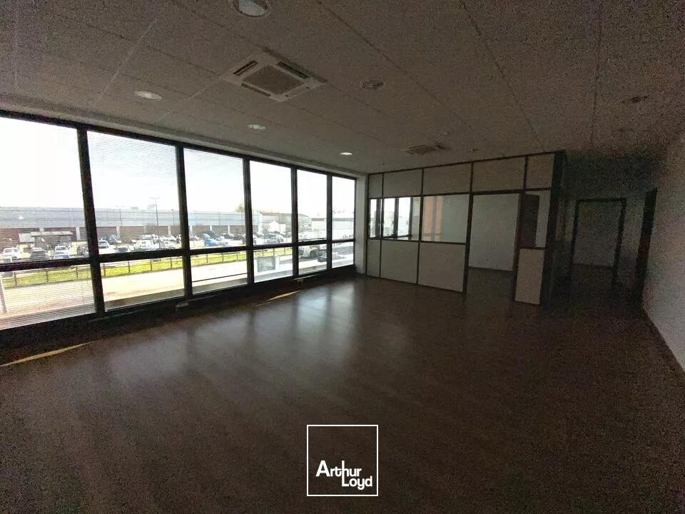 BUREAUX à LOUER de 100 m²