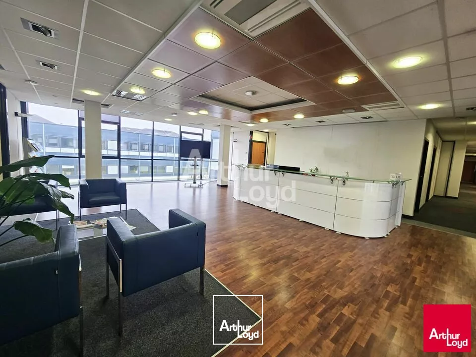 Angers centre ville/ Saint Serge plateau bureaux de 1 080 m² à louer 