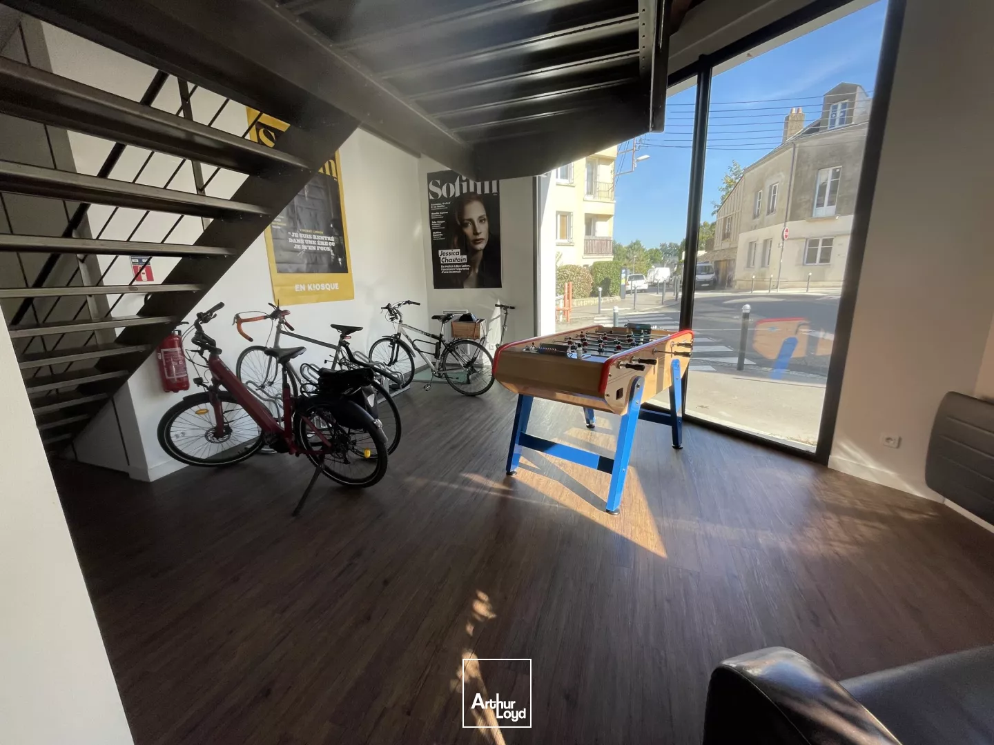 BUREUX MEUBLES PROCHE ERDRE