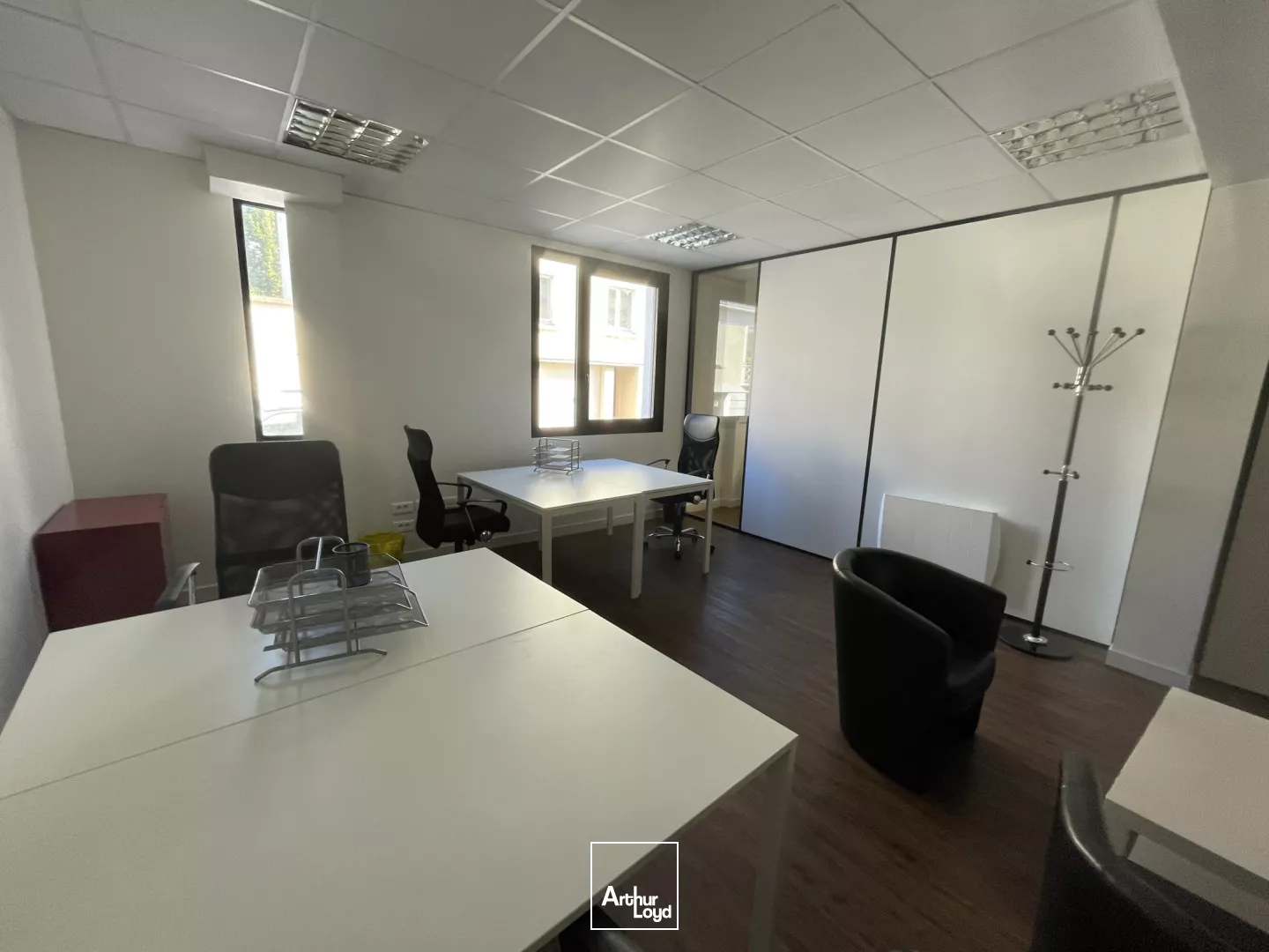 BUREUX MEUBLES PROCHE ERDRE