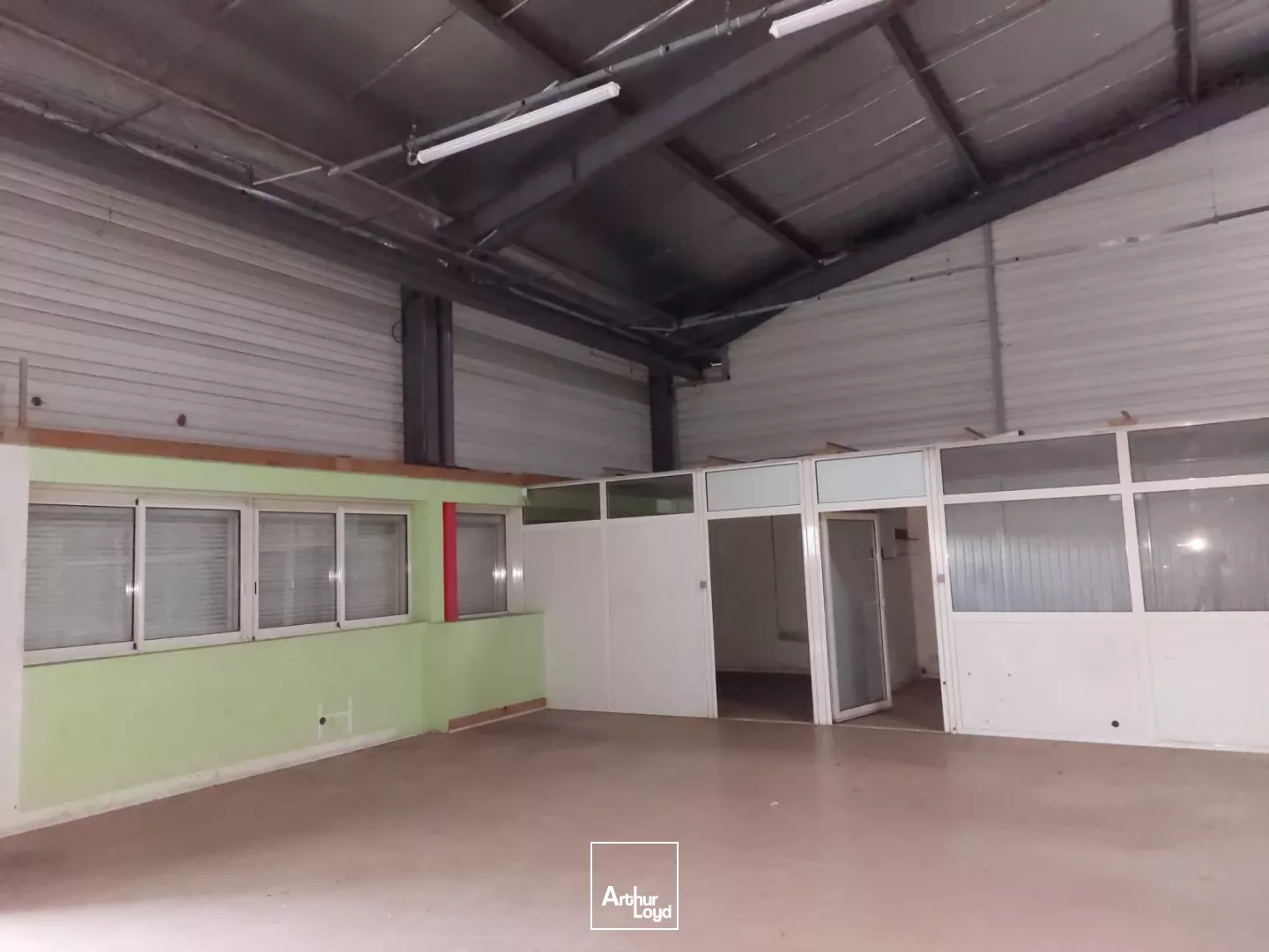 Entrepôt à louer - La gare - La Seyne sur Mer