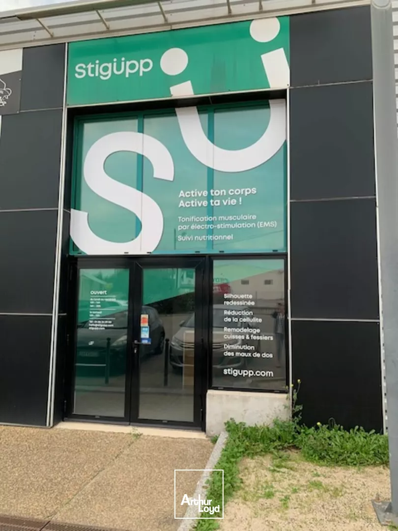 Vedène - Local commercial à louer 