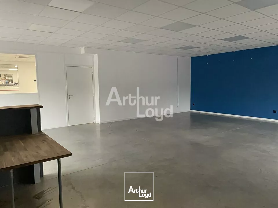 Showroom à louer à Domessin - 40 m²