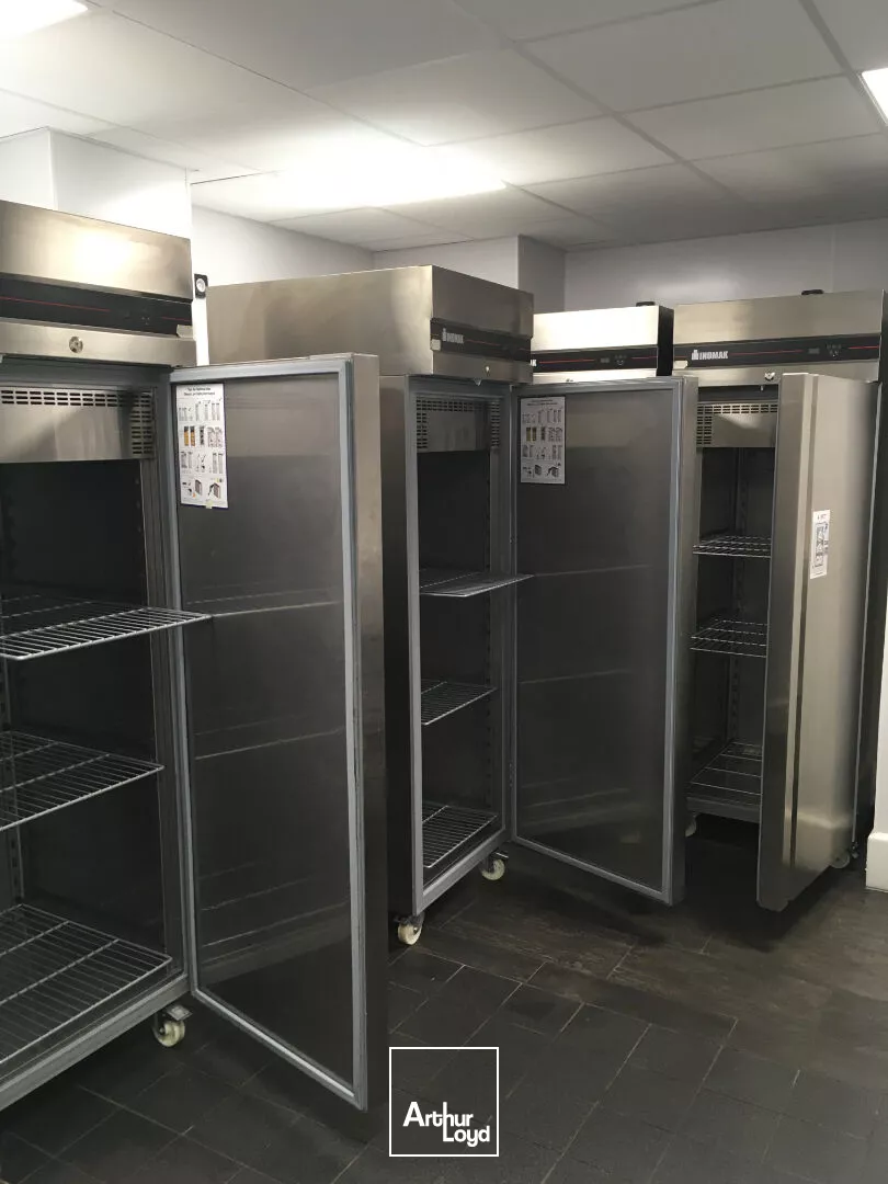 Local commercial restauration tout équipé Limoges centre/droit d'entrée