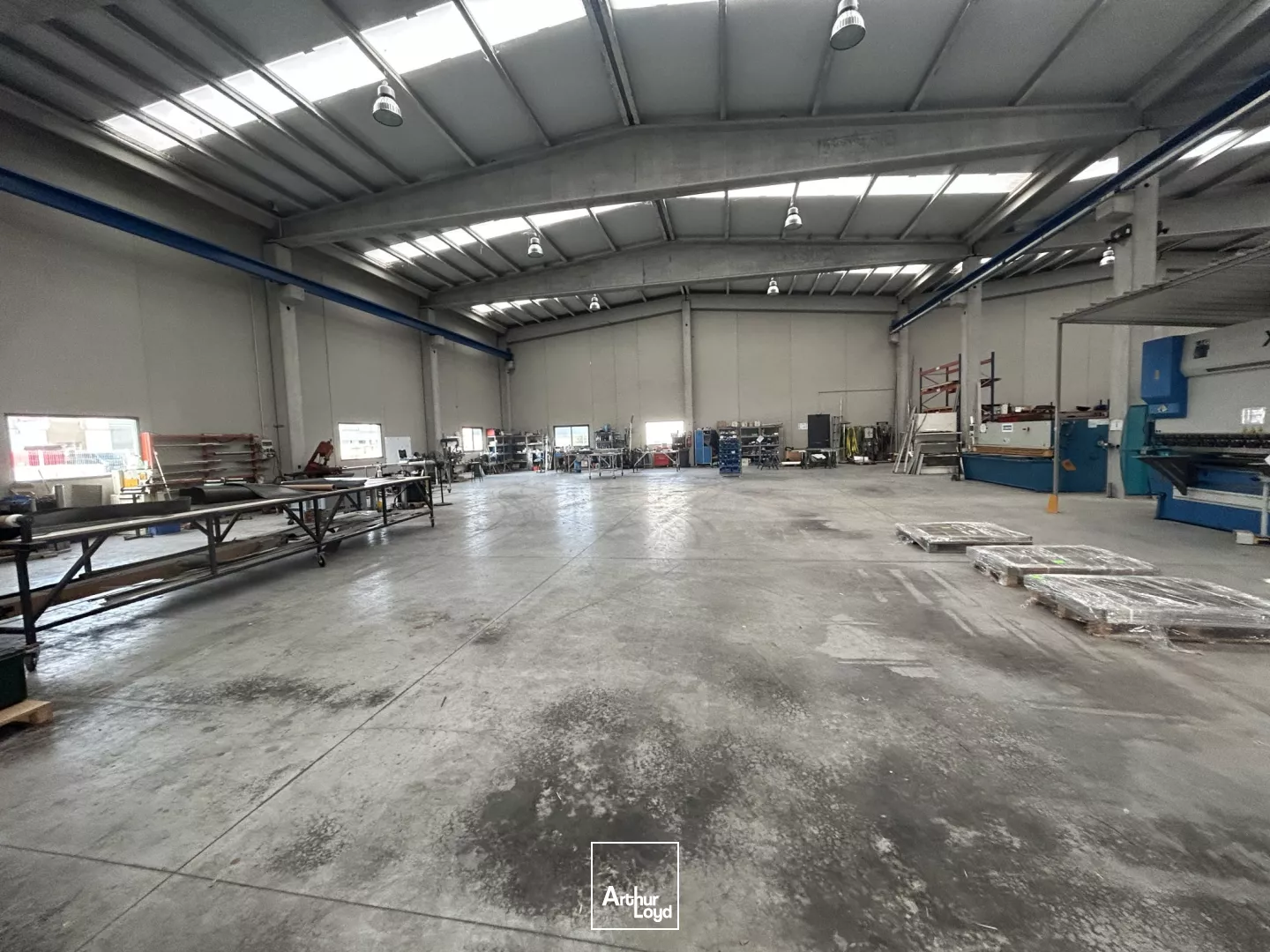 Locaux d'activité à louer - 1515 m2 - Perpignan Nord